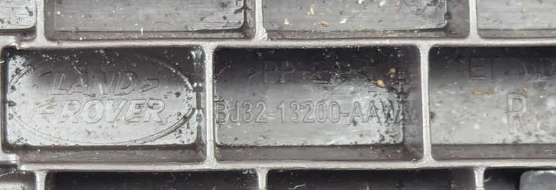 RANGE ROVER EVOQUE L538 11-15 FRONT RIGHT O/S DOOR ENTRY STEP TRIM BJ32-13200AAW