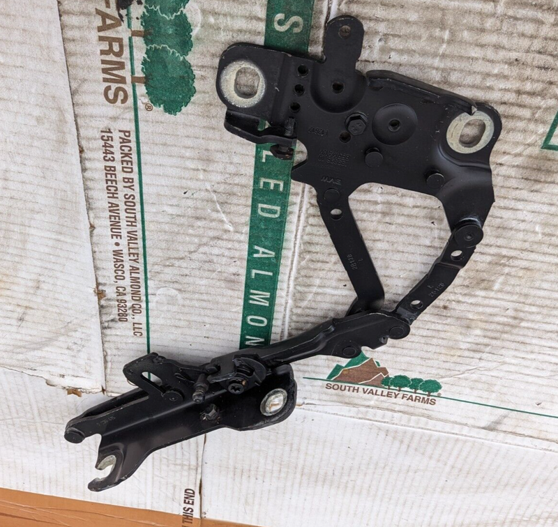 BMW 3 SERIES F30 2011-2019 LEFT N/S BONNET HINGE 7239415 GENUINE