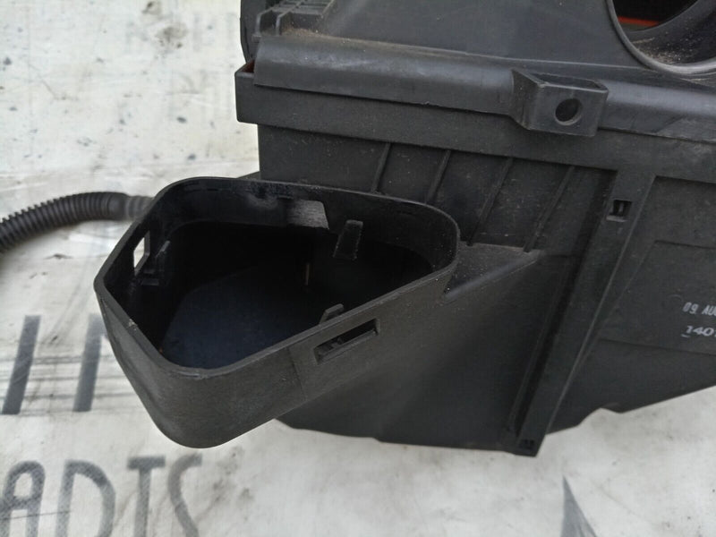 BMW X1 E84 09-15 2.0 DIESEL AIR FILTER HOUSING BOX GENUINE 8512599