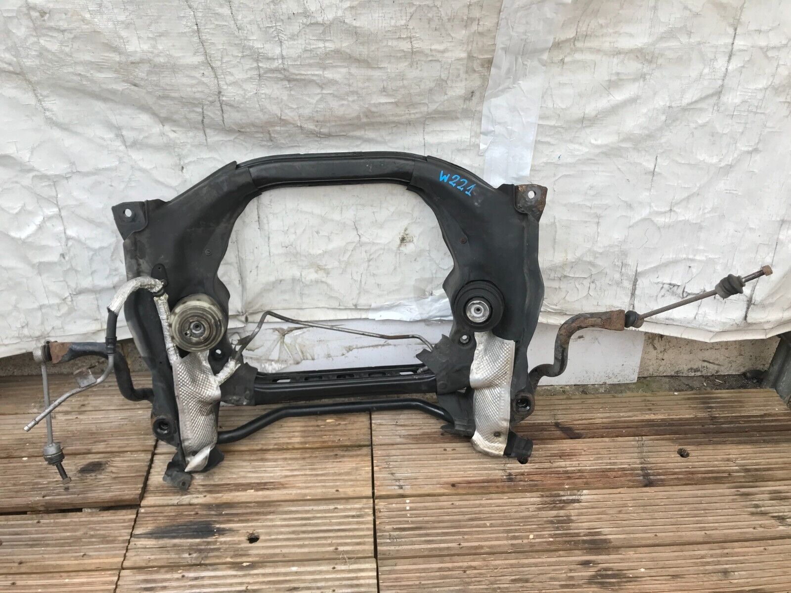 MERCEDES S CLASS W221 S320 2006-13 FRONT SUBFRAME & ANTY ROLL BAR A221
