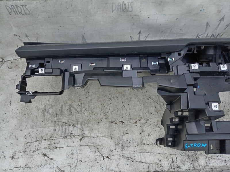 AUDI E-TRON **FULL SET DASHBOARD !! 2x AIRBAG, ECU UNIT MODULE, 4x SEATBELTS