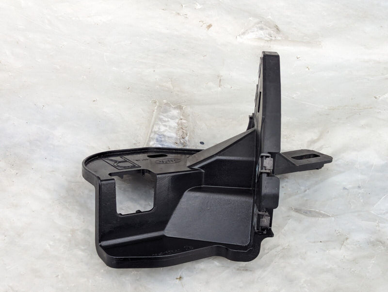 RANGE ROVER EVOQUE L538 FRONT RIGHT O/S FENDER WING MOUNT BRACKET BJ32-16A142-AA