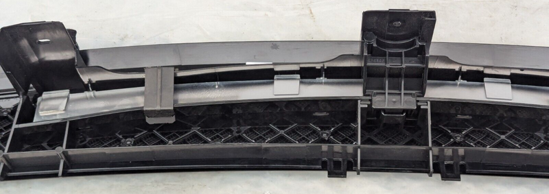 MERCEDES-BENZ C-CLASS W204 07-11 REAR THIRD BRAKE LIGHT COVER TRIM A2046830130