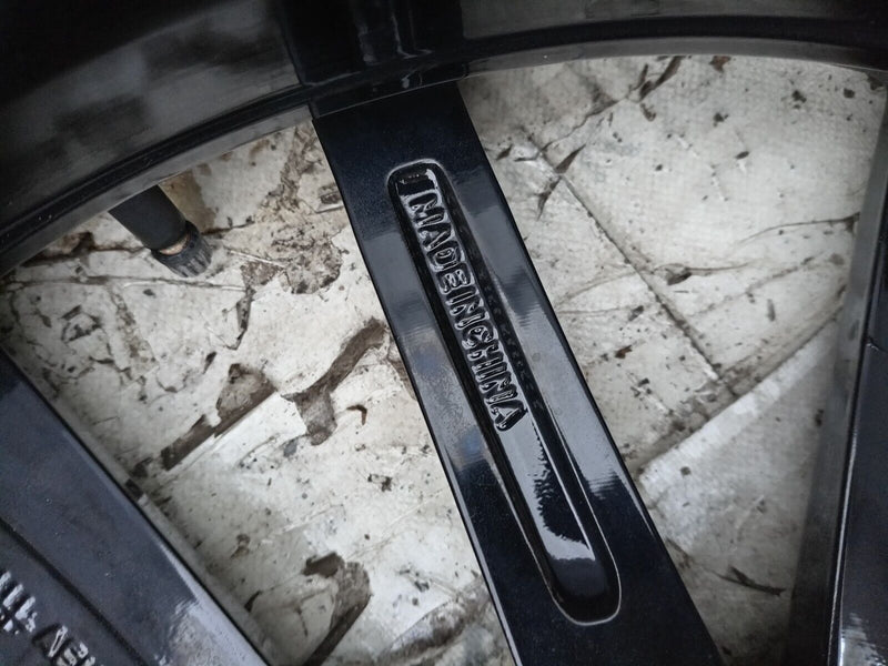 POLESTAR 2 GENUINE FRONT ALLOY WHEEL RIM 19" 8Jx19H2 IS50 TYRE 245/45/R19