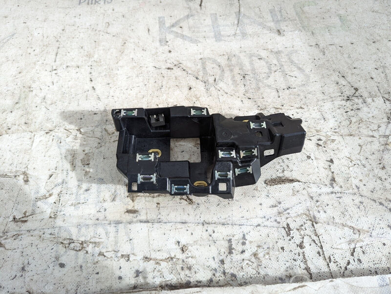 AUDI E-TRON 2018-ON DASHBOARD LEFT N/S CARRIER TRIM BRACKET 4KR857735 GENUINE