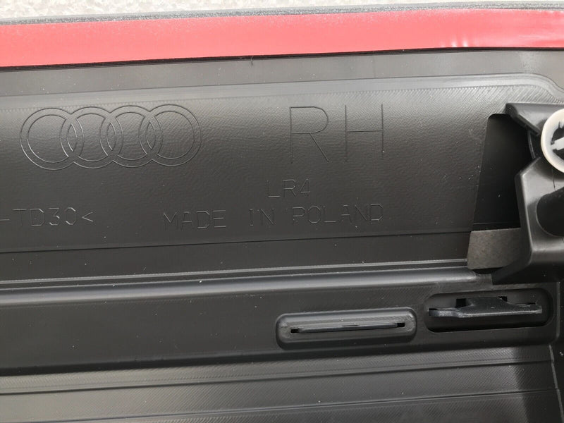 AUDI Q4 E-TRON *NEW FRONT DOOR TRIM MOULDING PANEL RIGHT SIDE 89A.853.960B
