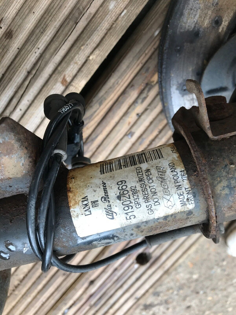 FIAT 500 ABARTH 1.4 PETROL FRONT LEG RIGHT DRIVESHAFT BRAKE CALIPER GAS STRUT