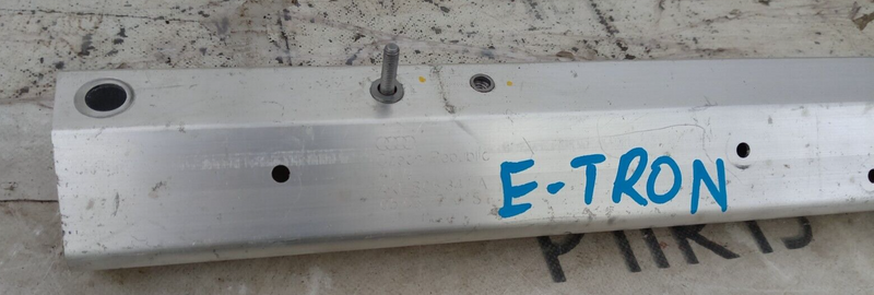 AUDI E-TRON 2018-ON FRONT BODYWORK CROSS PANEL 4KE805341A GENUINE