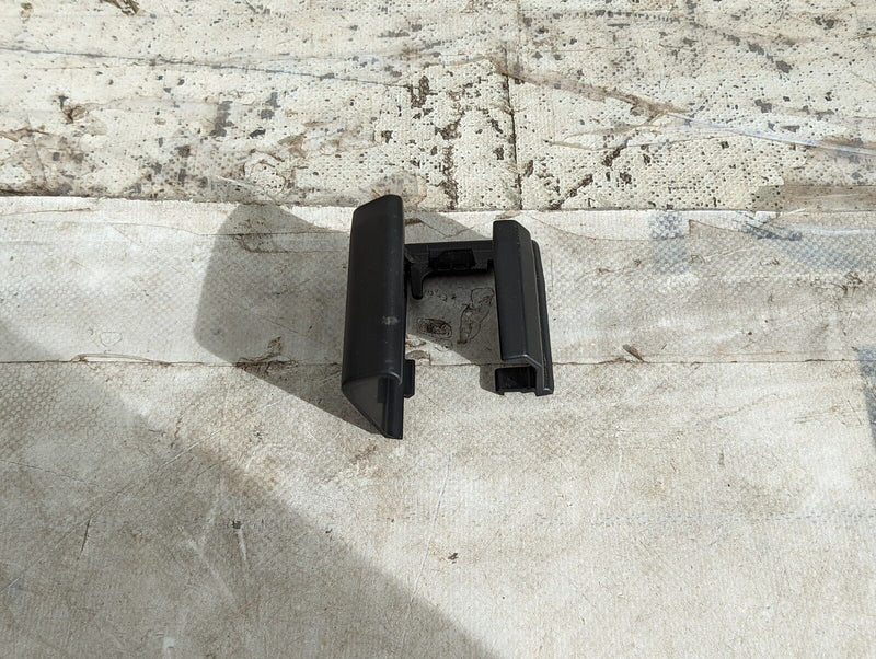 AUDI E-TRON 2018-ON SEAT RAIL END CAP TRIM COVER 8S0881347A GENUINE