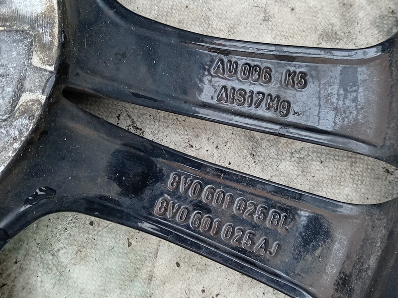 AUDI A3 S3 8V GENUINE ALLOY WHEEL RIM 18" 7.5Jx18H2 ET51 8V0601025AJ