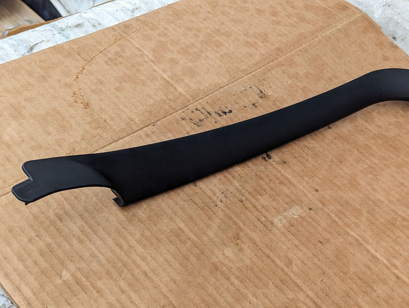BMW X1 E84 09-15 ANTI TRAP DOOR WINDOW FRAME TRIM REAR RIGHT DOOR 2990624