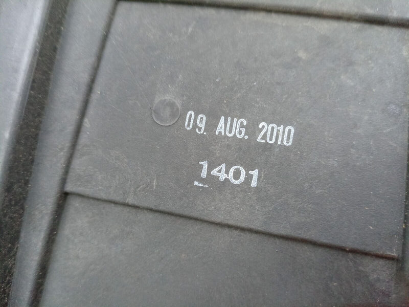 BMW X1 E84 09-15 2.0 DIESEL AIR FILTER HOUSING BOX GENUINE 8512599