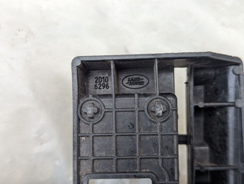 RANGE ROVER EVOQUE L538 2011-2015 FRONT RIGHT O/S WING TOP BRACKET 20106296