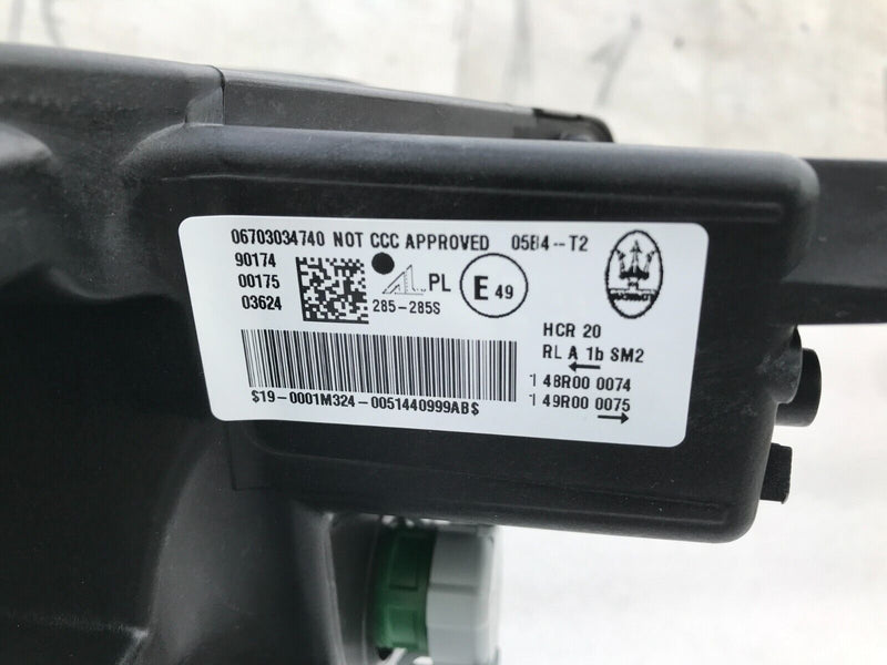 MASERATI GRECALE M182 **NEW GENUINE FRONT HEADLIGHT LAMP RIGHT SIDE IT51360748