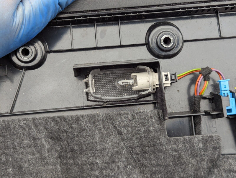 MERCEDES-BENZ C-CLASS W204 07-11 GLOVE BOX STORAGE COMPARTMENT A2046800011