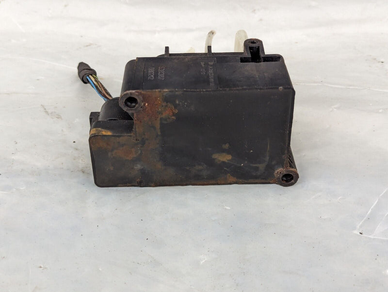 MERCEDES S-CLASS W221 06-13 AIR SUSPENSSION VALVE BLOCK A2513200058 GENUINE