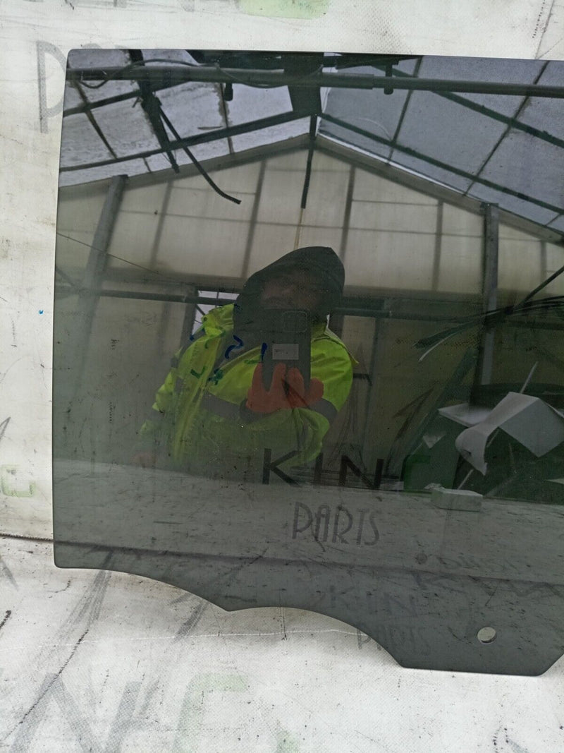 RANGE ROVER EVOQUE L551 2019-ON LEFT SIDE REAR DOOR WINDOW GLASS GENUINE