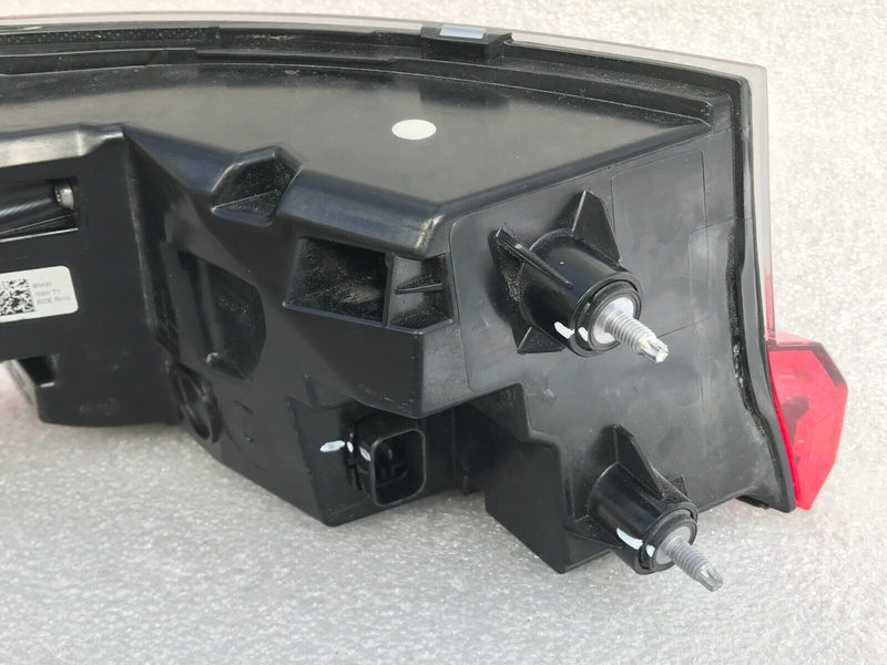 BMW 3' G20 SALOON 2018-ON REAR BOOT LID TAILGATE RIGHT SIDE LED TAIL LIGHT LAMP