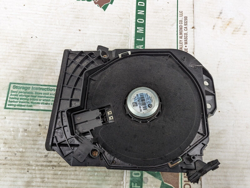 BMW 3 SERIES F30 11-19 FRONT DRIVER SIDE O/S SUBWOOFER SPEAKER 9210148 GENUINE