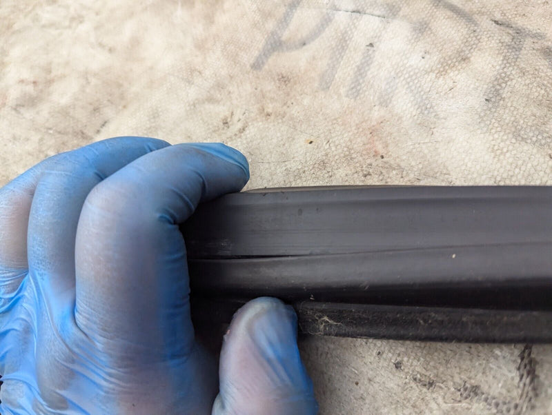 BMW 3 SERIES F30 11-19 REAR LEFT N/S DOOR WINDOW GUIDE SEAL GASKET 177447-11-TR