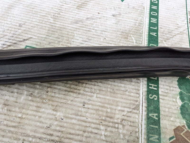 BMW 3 SERIES F30 2011-2019 REAR ENGINE HOOD BONNET RUBBER SEAL 7239146 GENUINE
