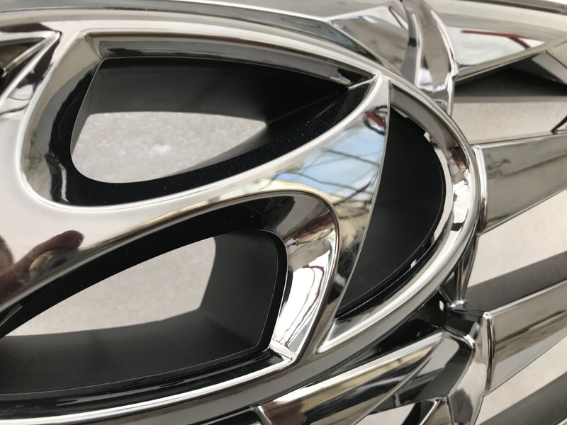 HYUNDAI TUCSON NX4e 2020 FRONT BUMPER GRILL RADIATOR & BRACKET, LOGO 86351-N7110