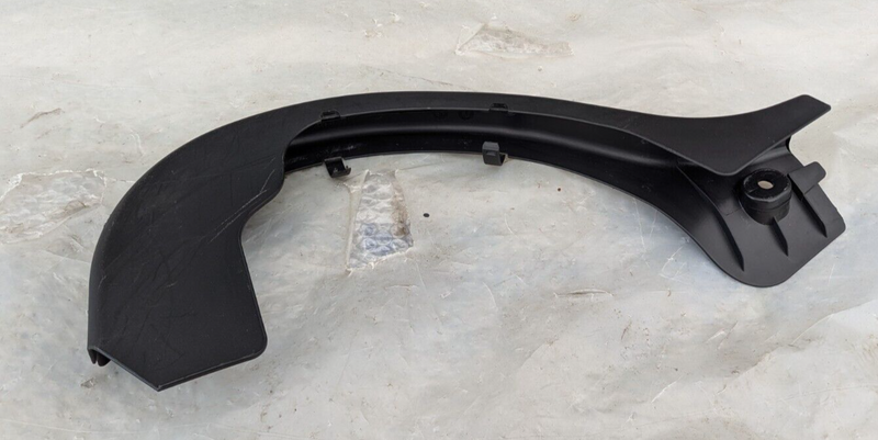 MERCEDES-BENZ C-CLASS W204 07-11 REAR LEFT BOOT LID HINGE COVER A2048210189