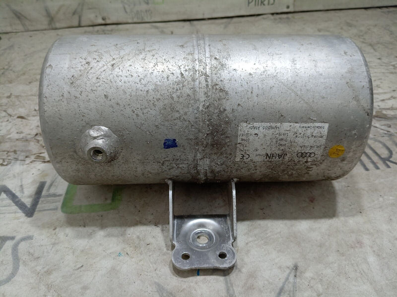 AUDI E-TRON 2018-ON REAR RIGHT O/S AIR PRESSURE ACCUMULATOR 4KE616204A GENUINE