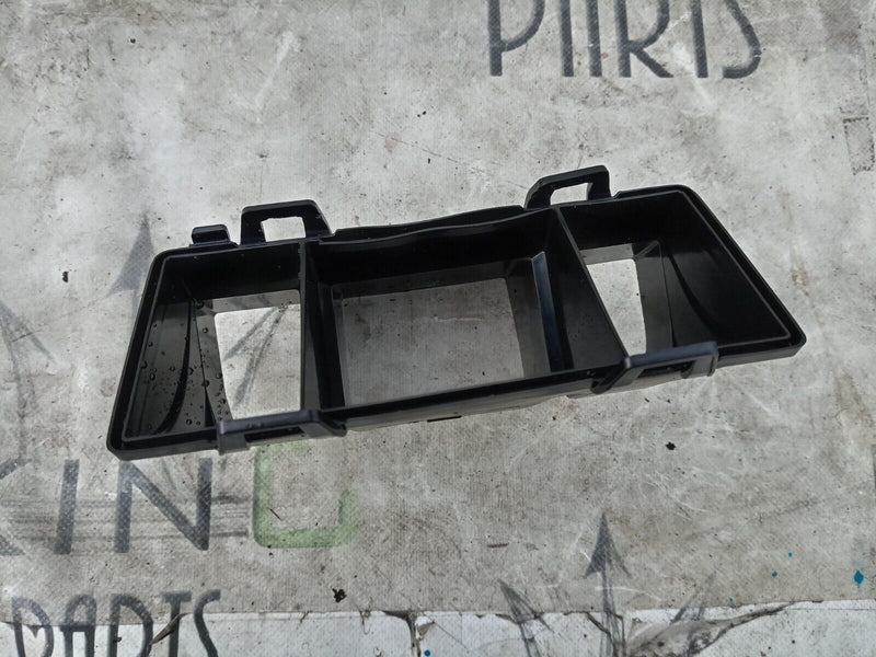 AUDI E-TRON 2018-ON FRONT CENTER AIR GUIDE 4K0819513 GENUINE