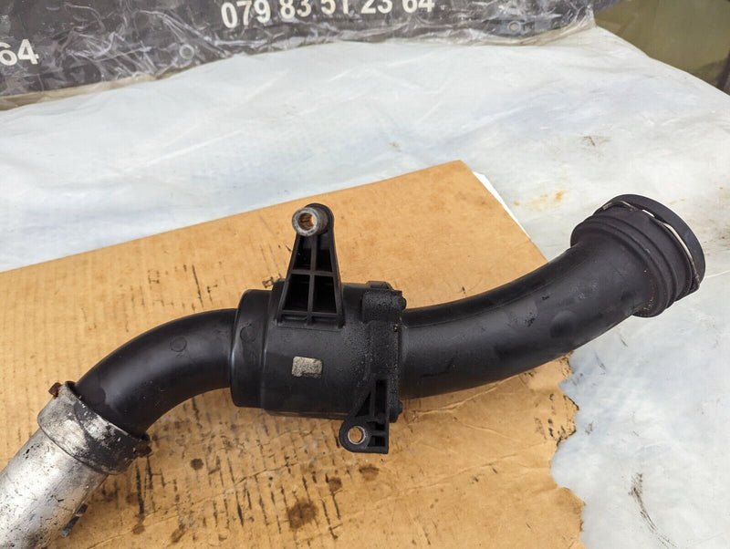 MERCEDES-BENZ S-CLASS S320 W221 06-13 AIR INTAKE INTERCOOLER LINPIPE A6421401087