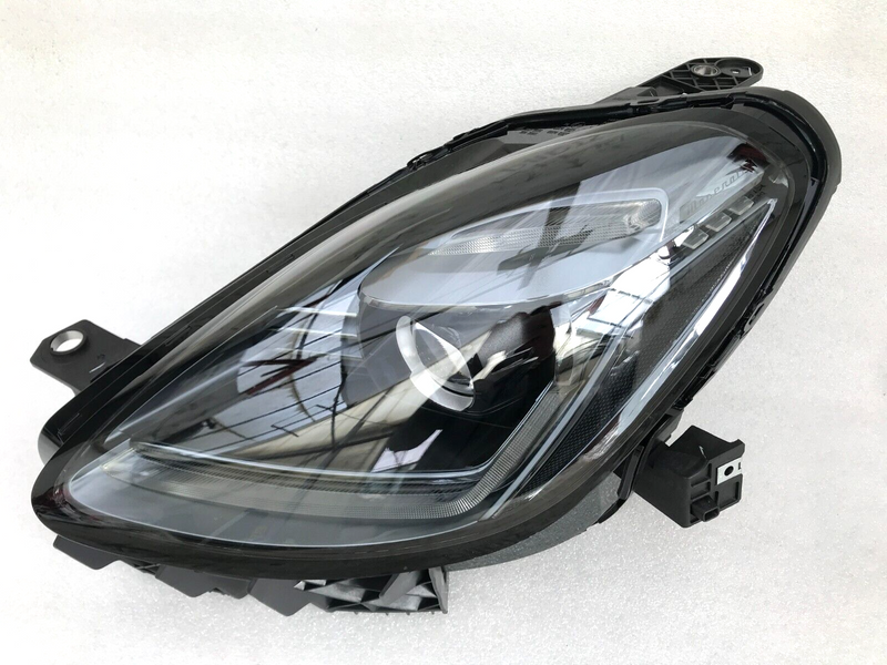 MASERATI GRECALE M182 **NEW GENUINE FRONT HEADLIGHT LAMP LEFT SIDE IT51330748