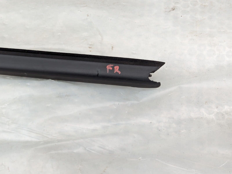 RANGE ROVER EVOQUE L538 2011-2015 FRONT RIGHT O/S DOOR RUBBER SEAL GENUINE