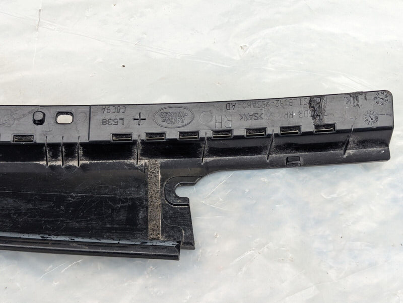 RANGE ROVER EVOQUE L538 REAR RIGHT O/S DOOR B-PILLAR MOLDING TRIM BJ32-255A80-AD