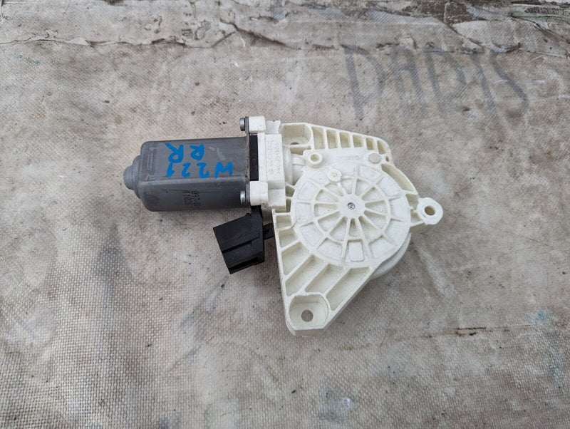 MERCEDES S-CLASS W221 06-13 REAR RIGHT O/S WINDOW MOTOR A2218203042 GENUINE