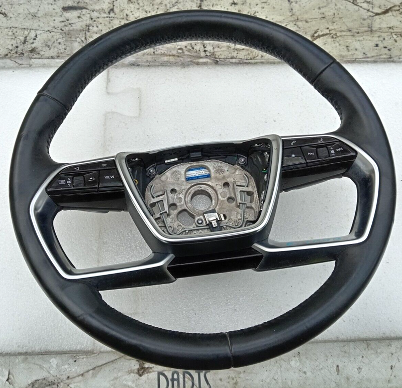 AUDI E-TRON LEATHER STEERING WHEEL & CRUISER MULTIFUNCTION BUTTONS, PADDLE SHIFT