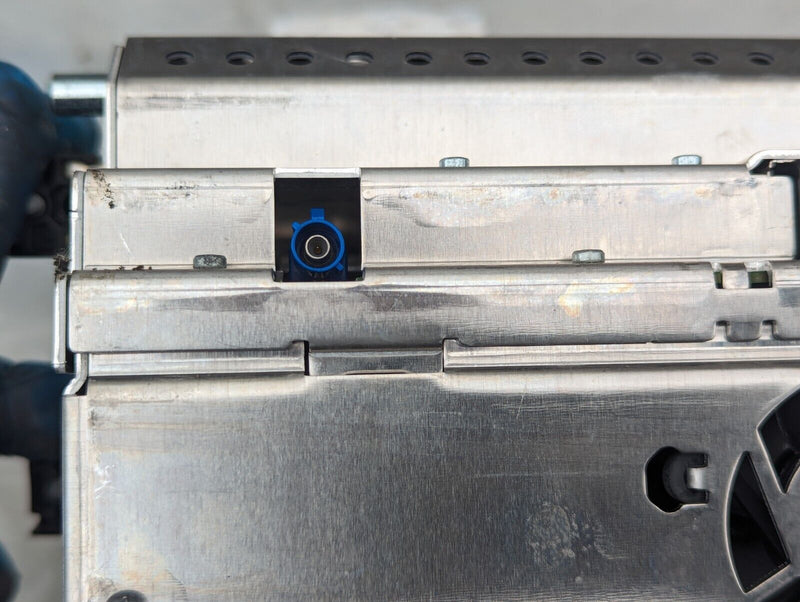 MERCEDES S-CLASS W221 06-13 BECKER MULTIMEDIA HEADUNIT A2218708093 GENUINE