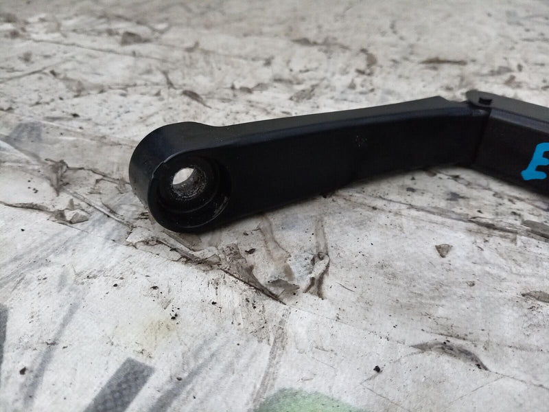 AUDI E-TRON 2018-ON FRONT WINDSCREEN WIPER ARM 97036203 GENUINE