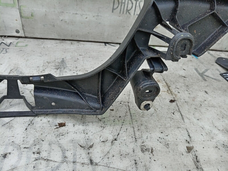 JAGUAR XE X760 2015-23 REAR BUMPER CENTRE SUPPORT BRACKET GX73-17E855-AB