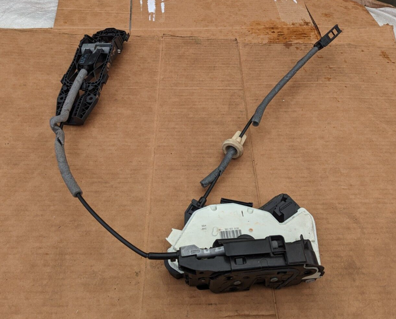 VW GOLF MK7 2012-2020 FRONT LEFT N/S DOOR LOCK MECHANISM 5K2837015D GENUINE
