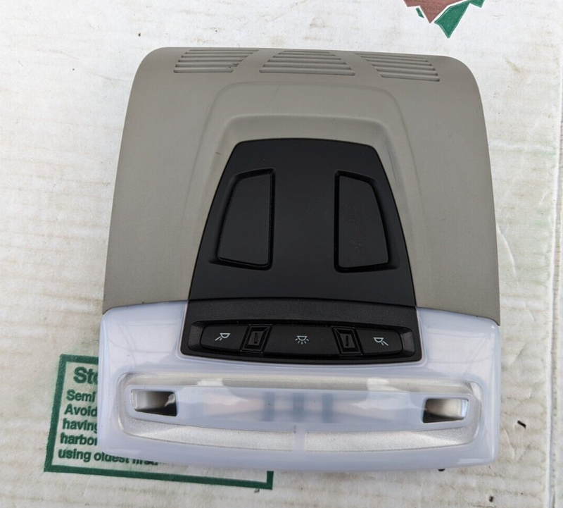 BMW 3 SERIES F30 11-19 FRONT CENTER TOP INTERIOR ROOF READING LIGHT 9288213