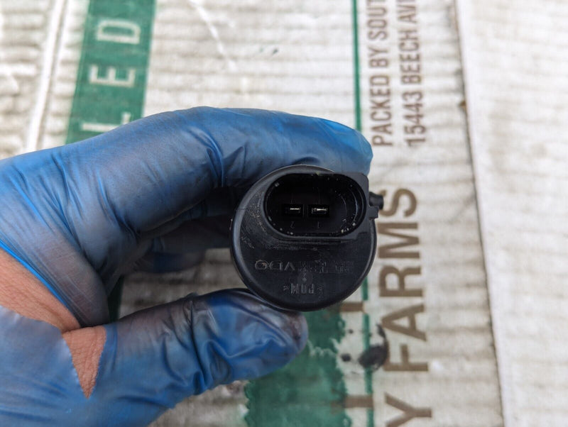 BMW 3 SERIES F30 11-19 WINDSCREEN WASHER PUMP 7302589 GENUINE