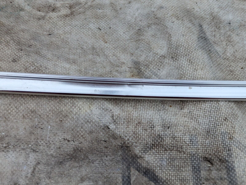 SKODA KAROQ NU7 17-21 FRONT RIGHT O/S EXTERIOR TOP CHROME TRIM STRIP 575837643
