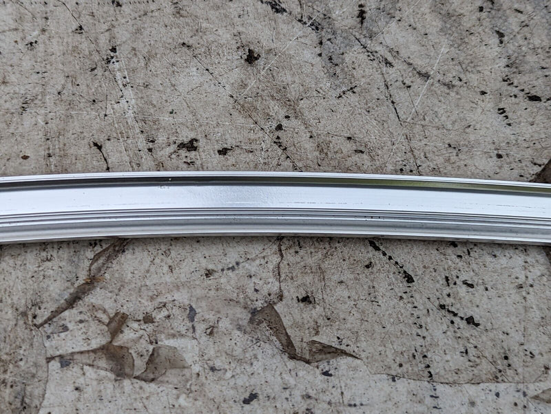 AUDI E-TRON 2018-ON LEFT N/S WINDOW GUIDE MOLDING TRIM STRIP 4KE837643 GENUINE