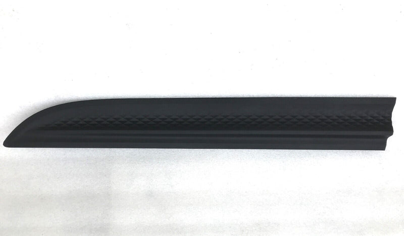 PORSCHE MACAN S T GTS LEFT SIDE FRONT DOOR PANEL LOWER TRIM MOULDING 95B837889