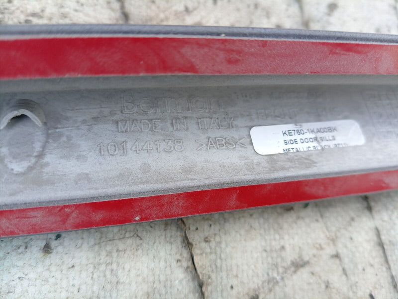 NISSAN JUKE F15 FACELIFT 2018-19 RIGHT SIDE FRONT DOOR TRIM MOULDING PANEL