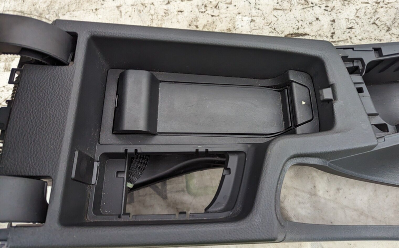BMW 3 SERIES F30 2011-2019 CENTRAL CONSOLE ARMREST 105015903 GENUINE