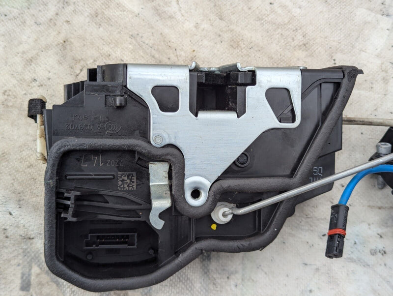 BMW 3 SERIES F30 11-19 REAR LEFT N/S/R DOOR HANDLE CARRIER W/DOOR LOCK MECHANISM