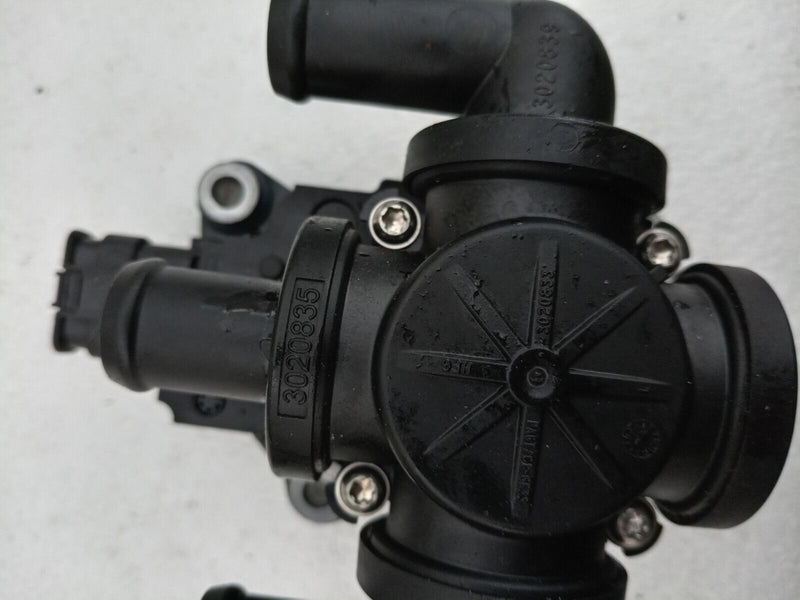AUDI E-TRON 2018- CIRCULATION COOLING WATER PUMP 4KE121601 GENUINE
