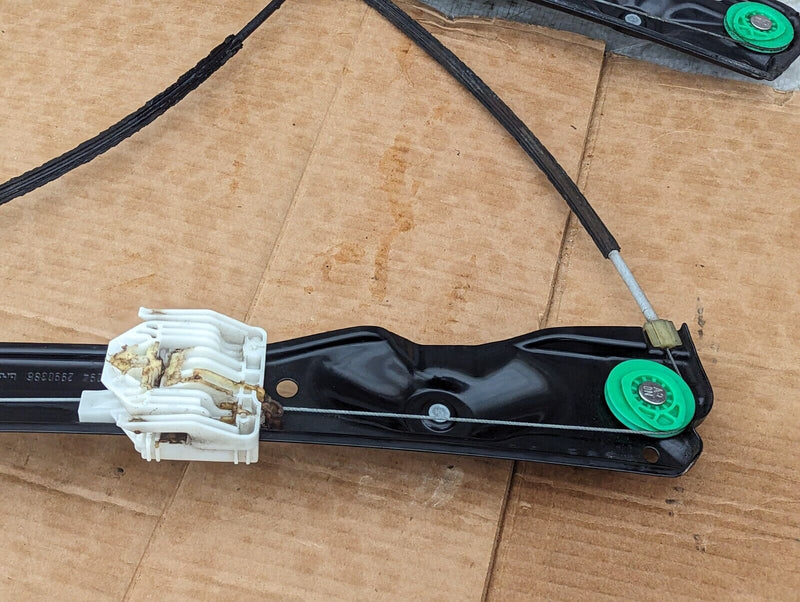 BMW X1 E84 2009-15 FRONT RIGHT WINDOW REGULATOR & MOTOR 2990294 GENUINE