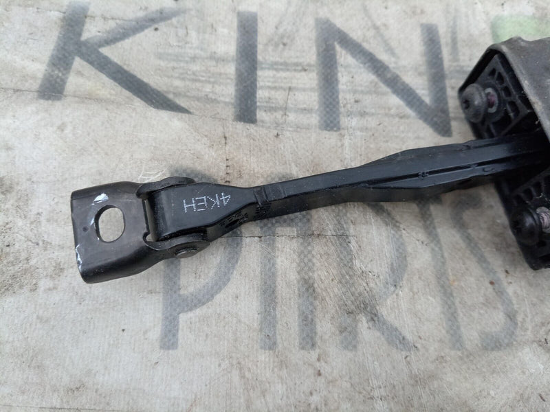 AUDI E-TRON 2018-ON REAR LEFT N/S DOOR CATCH STOPPER 4KE839267 GENUINE